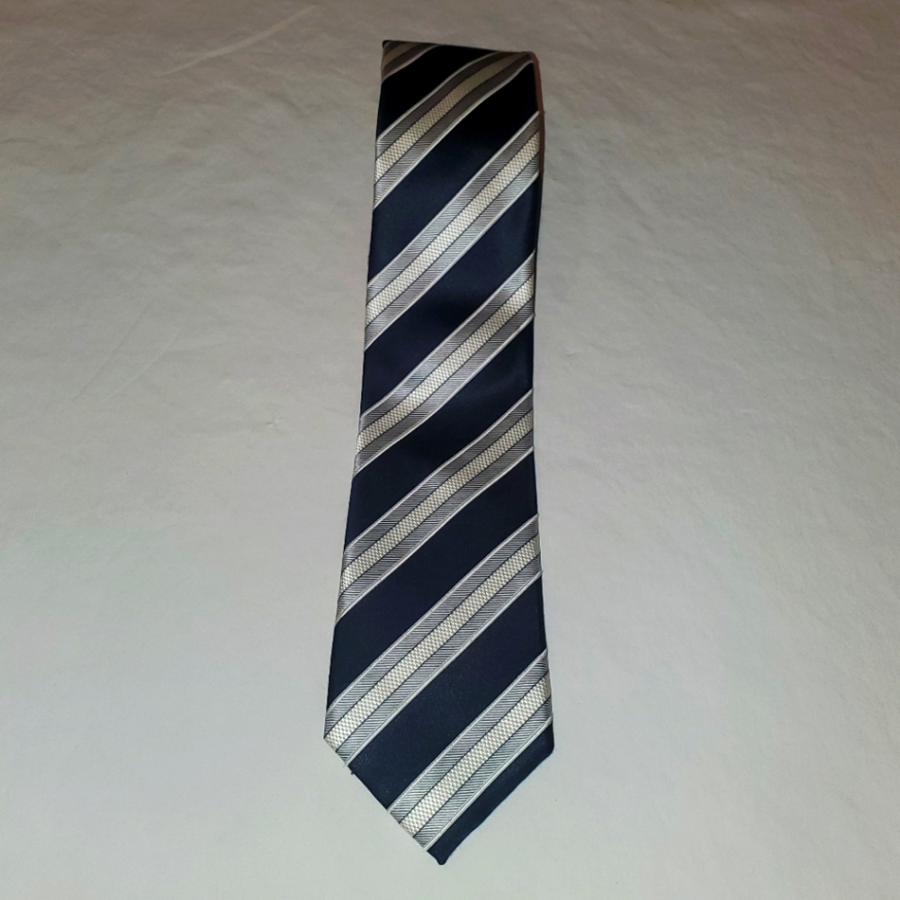 Donald J Trump Signature Collection Silk Striped Men's Tie